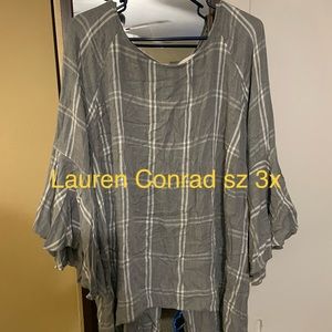Lauren Conrad gray flare sleeved blouse sz3x